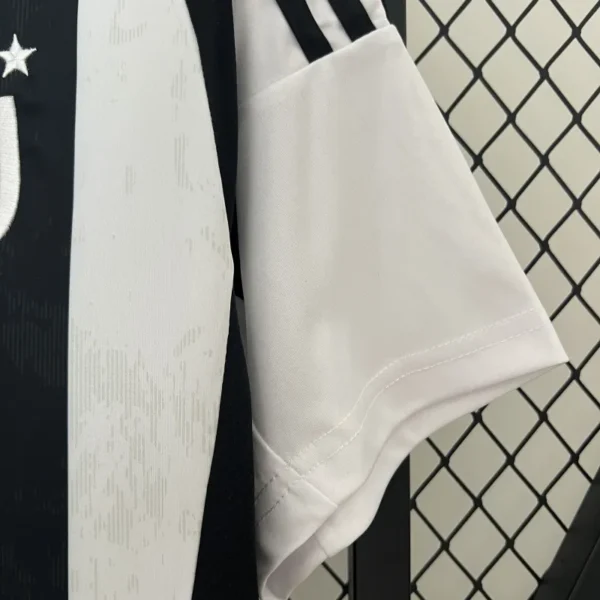 24 25 juventus home replica jersey