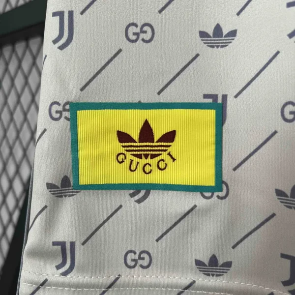 24 25 juventus co branded gucci kit special edition