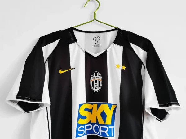 2004 05 juventus retro jersey home