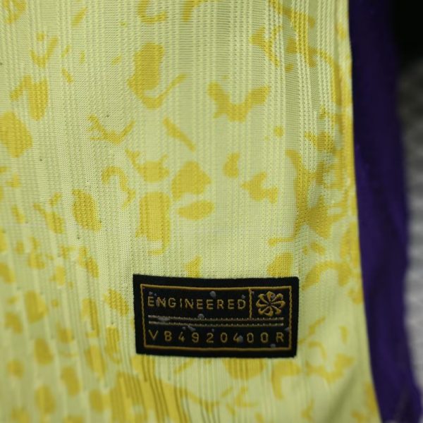 2025/26 Barcelona Special Edition Football Shirt - Image 9
