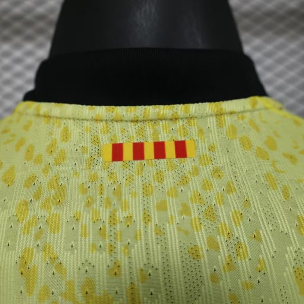 2025/26 Barcelona Special Edition Football Shirt - Image 10