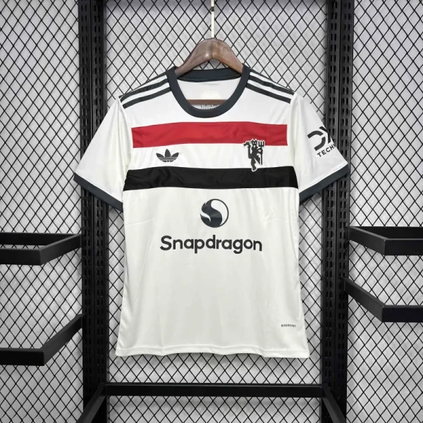 Manchester United Third Replica Jersey 2024-25 - Image 5