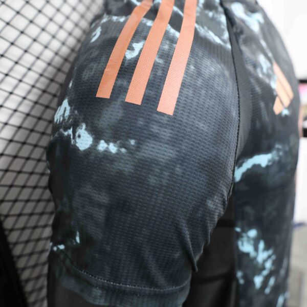24 25 bayern munich away player version football jersey