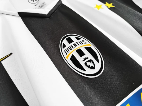2004 05 juventus retro jersey home