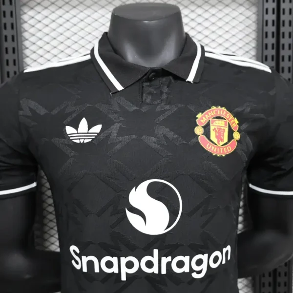 24-25 Manchester United Player Version Black POLO Shirt - Image 3