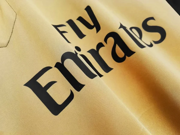 13-14 AC Milan Retro Jersey Third Away - Image 5