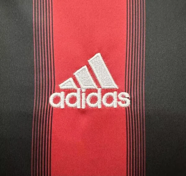 2004/05 AC Milan Retro Jersey Home - Image 5