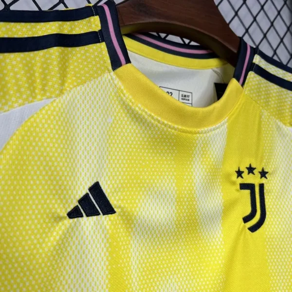 kids juventus away jersey kit 2024 25