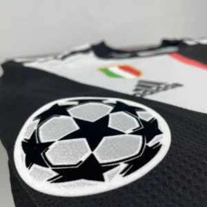 2019 20 cristiano ronaldo #7 juventus home retro player version soccer jersey with ucl patch long sleeve