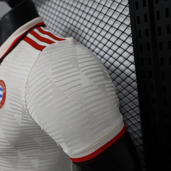 24 25 bayern munich third away player version
