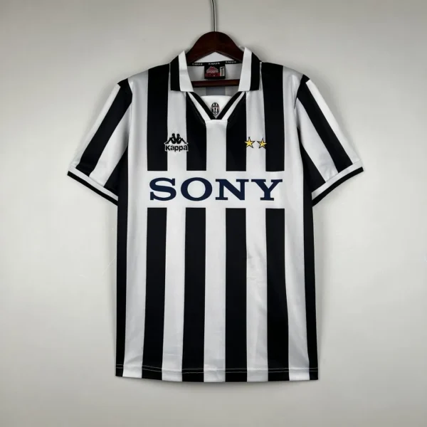 1996 97 juventus retro jersey home