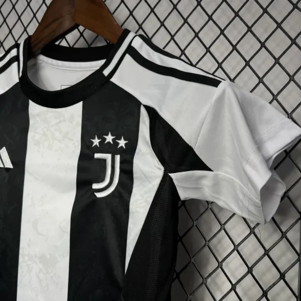 24 25 juventus home soccer kids kit jersey+shorts